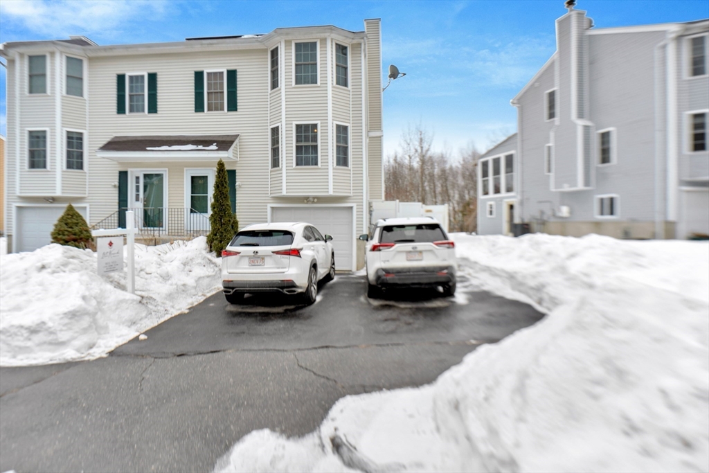 66 Ledgecrest Drive Worcester, MA 01603 - Photo 3 of 37