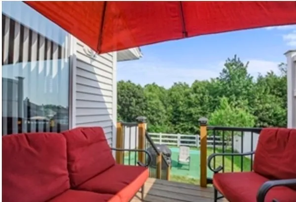 $440,000 | 66 Ledgecrest Drive, Worcester, MA 01603