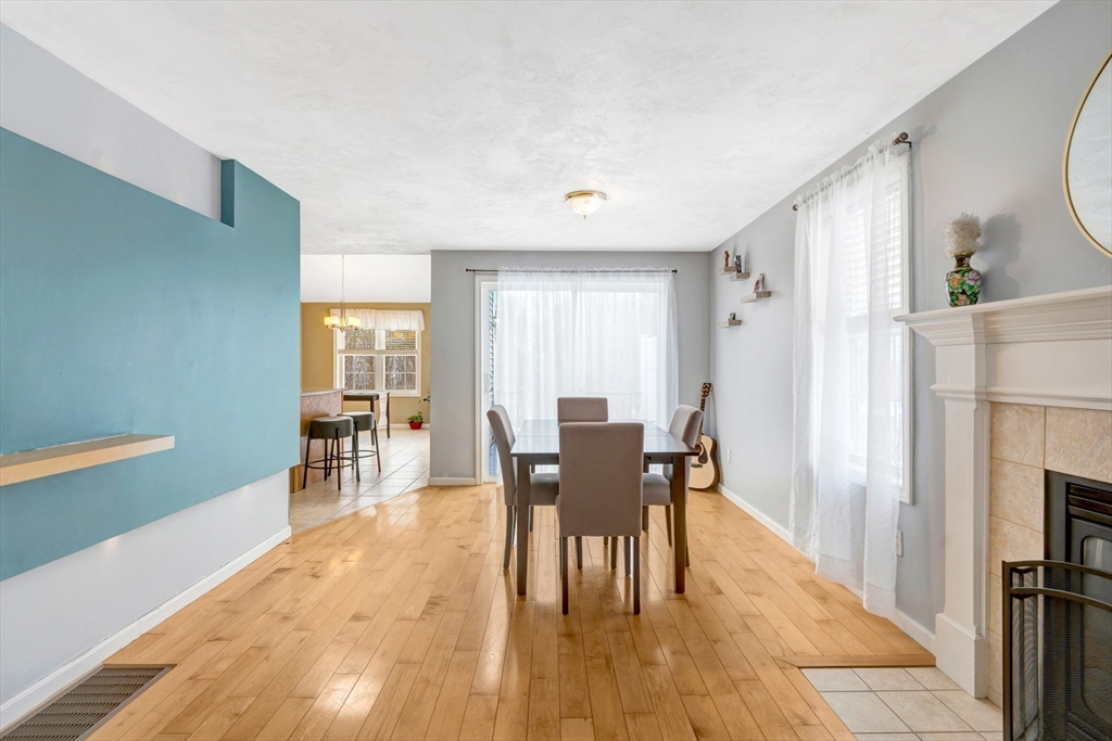 66 Ledgecrest Drive Worcester, MA 01603 - Photo 7 of 37