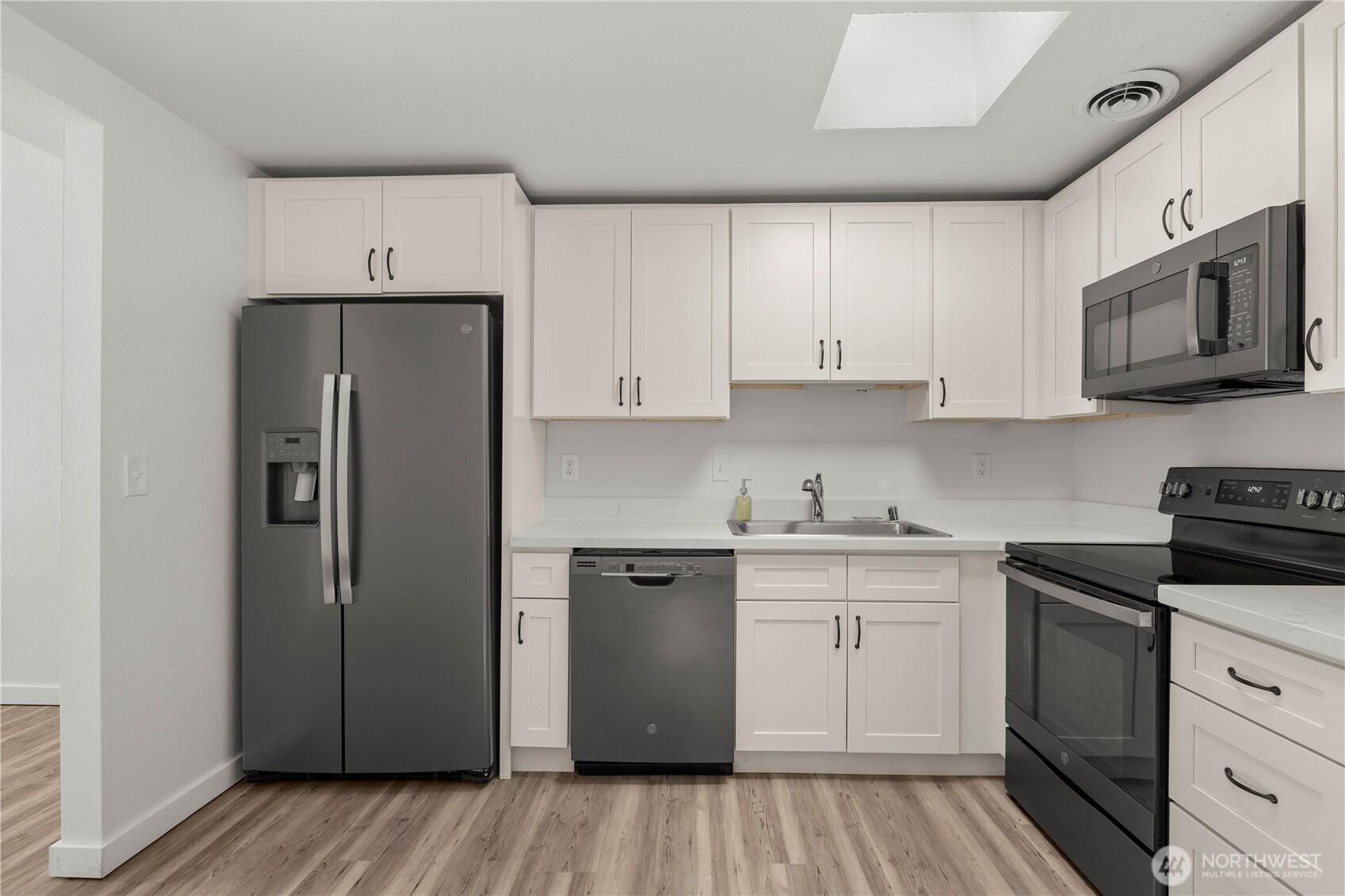 14600 Southeast 176th Street, Unit A3 Renton, WA 98058 - Photo 16 of 35 Gallery Image 16