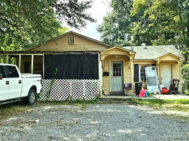 $39,500 | 605 North Jackson Street, Kennett, MO 63857
