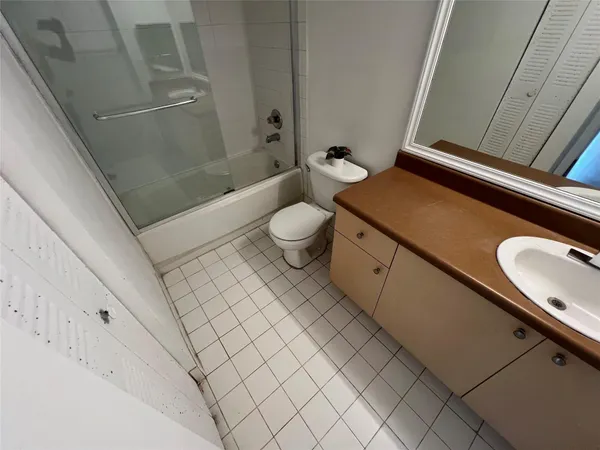 $2,100 | 4101 San Marino Boulevard, Unit 108, West Palm Beach, FL 33409