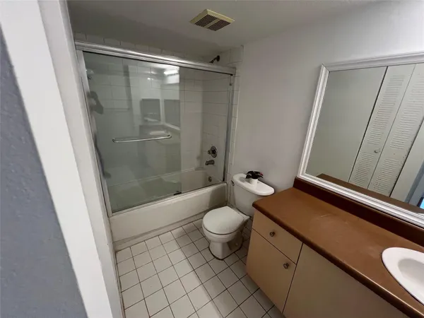 $2,100 | 4101 San Marino Boulevard, Unit 108, West Palm Beach, FL 33409