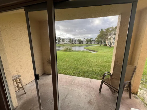 $2,100 | 4101 San Marino Boulevard, Unit 108, West Palm Beach, FL 33409
