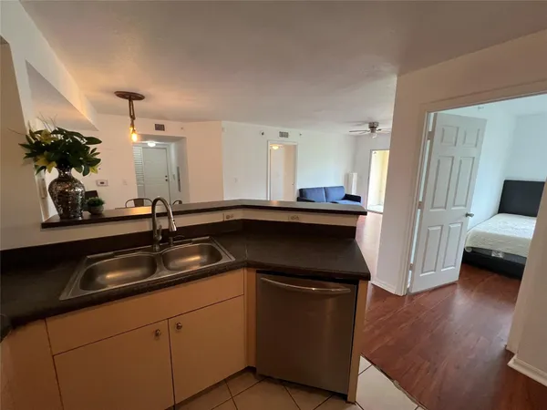 $2,100 | 4101 San Marino Boulevard, Unit 108, West Palm Beach, FL 33409