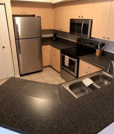 $2,100 | 4101 San Marino Boulevard, Unit 108, West Palm Beach, FL 33409