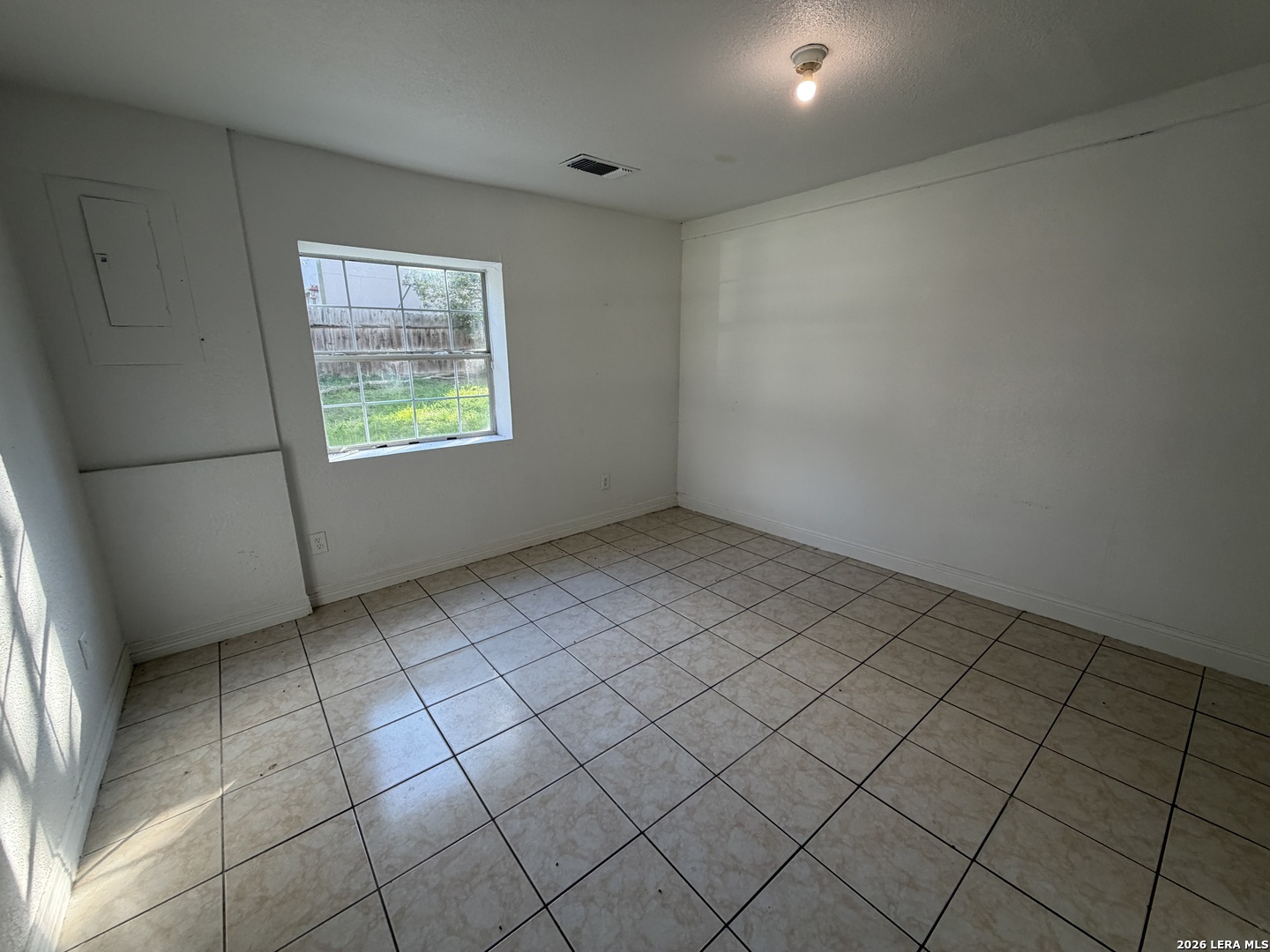 21825 Priest Road Elmendorf, TX 78112 - Photo 10 of 16