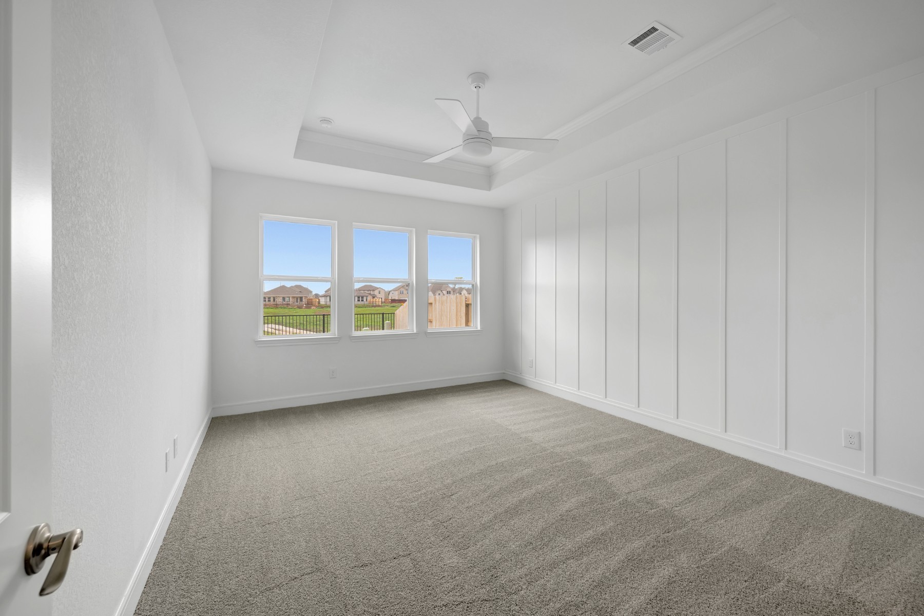 5806 Chamberlain Crossing Rosenberg, TX 77471 - Photo 10 of 32 Spacious primary suite (*Photo not of actual home and used for illustration purposes only.)
