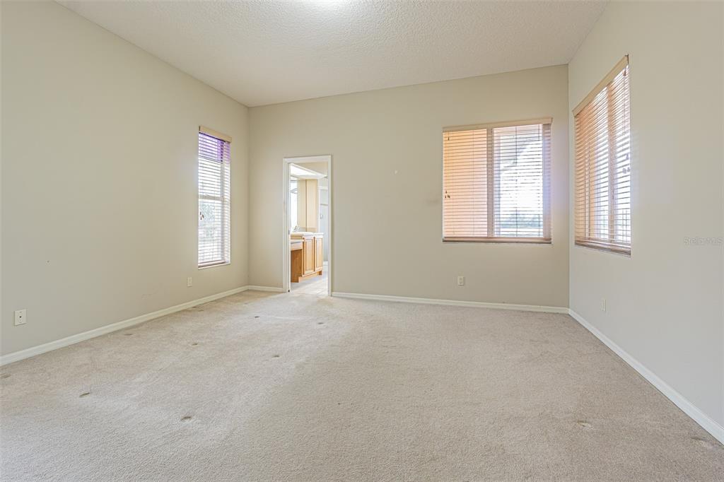 12124 94th Way North Largo, FL 33773 - Photo 13 of 38