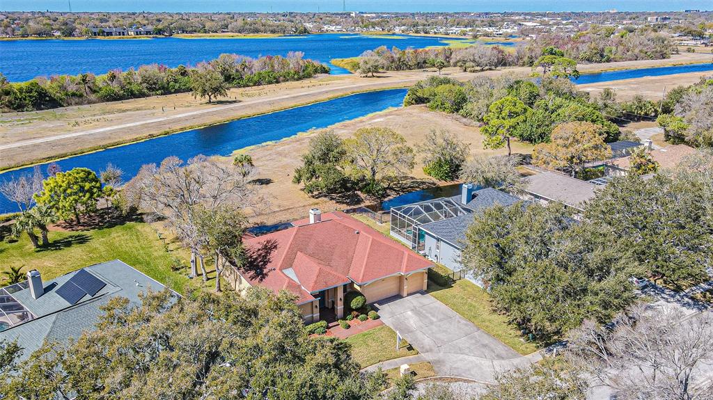 12124 94th Way North Largo, FL 33773 - Photo 2 of 38