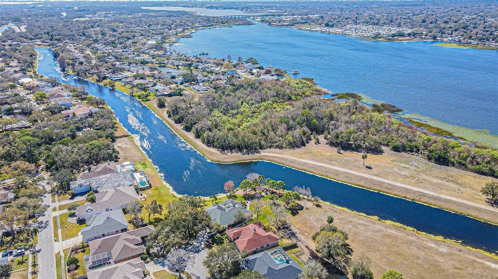 12124 94th Way North Largo, FL 33773 - Photo 3 of 38