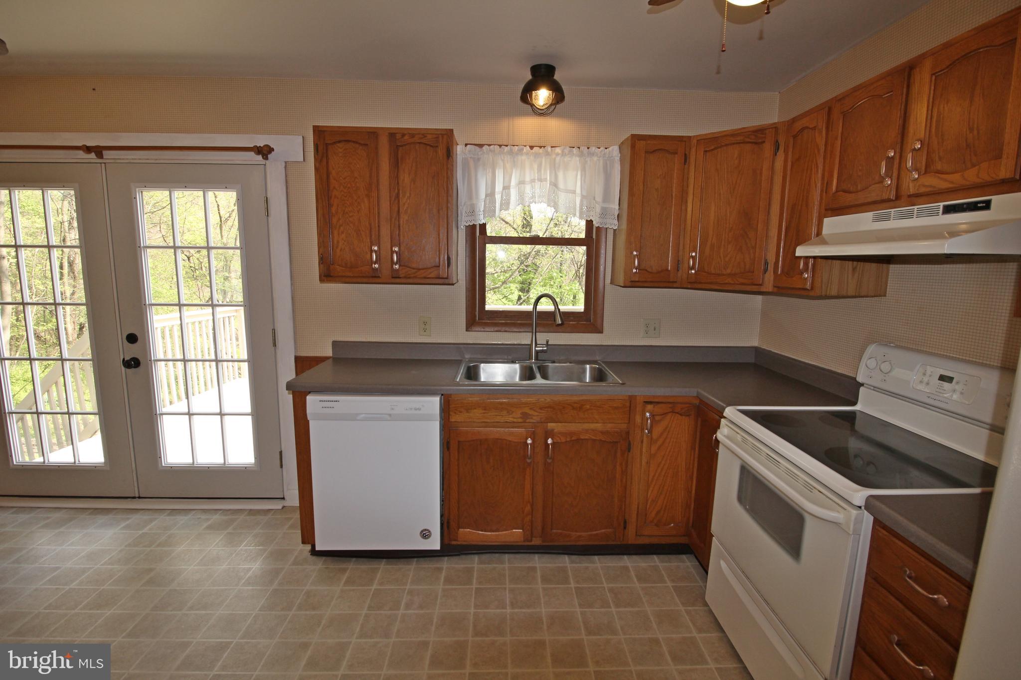 4330 Fairview Road Columbia, PA 17512 - Photo 10 of 29 Gallery Image 10