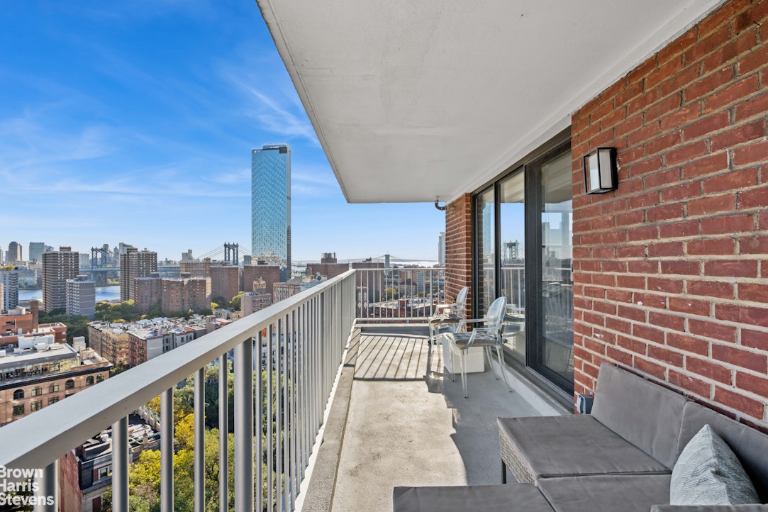 383 Grand Street, Unit M2002 Manhattan, NY 10002 - Photo 3 of 12 a view of a balcony with city view