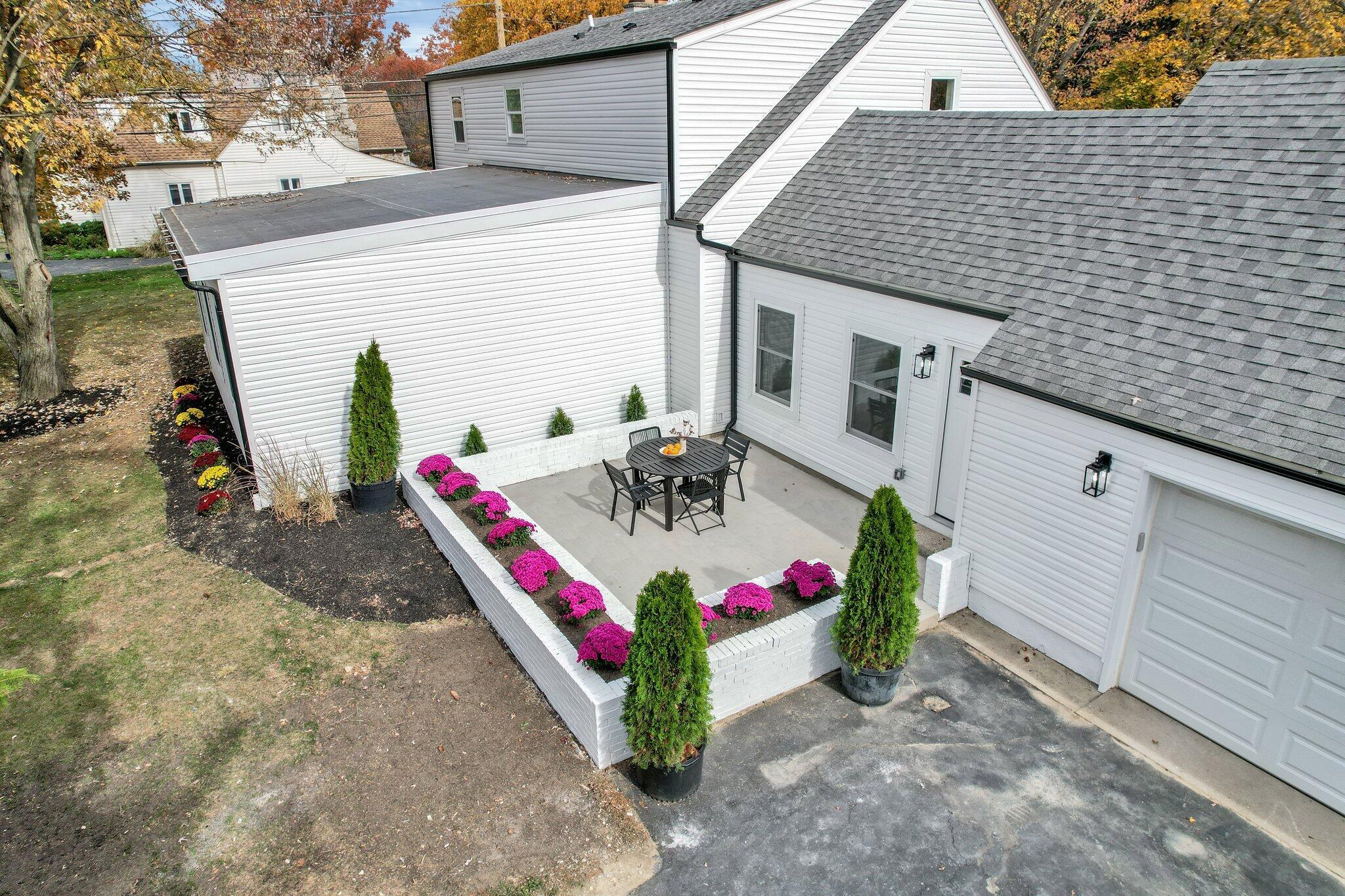 2575 Kent Road Upper Arlington, OH 43221 - Photo 56 of 91 West Patio