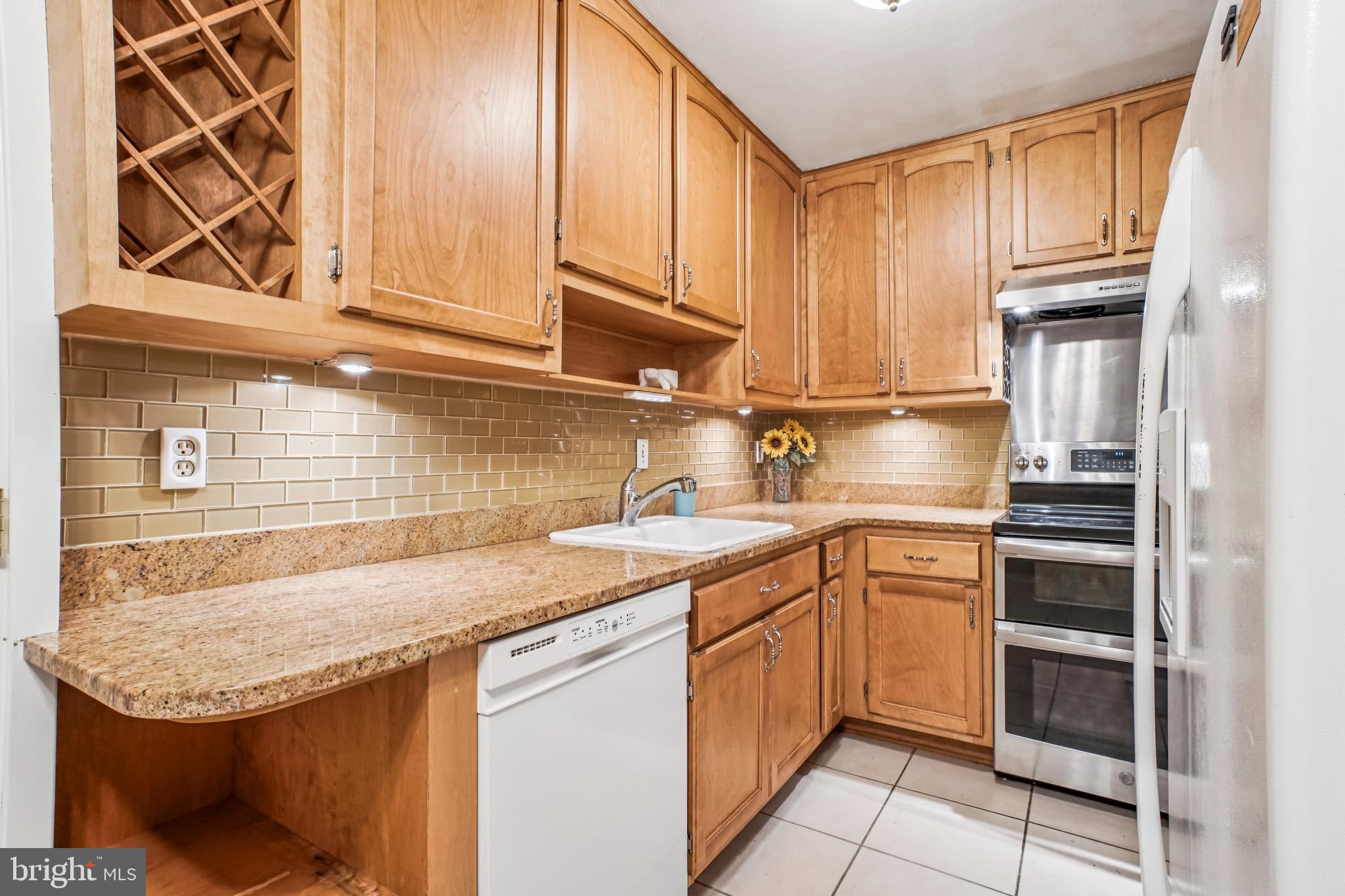 6101 Edsall Road, Unit 402 Alexandria, VA 22304 - Photo 5 of 40 Gallery Image 5