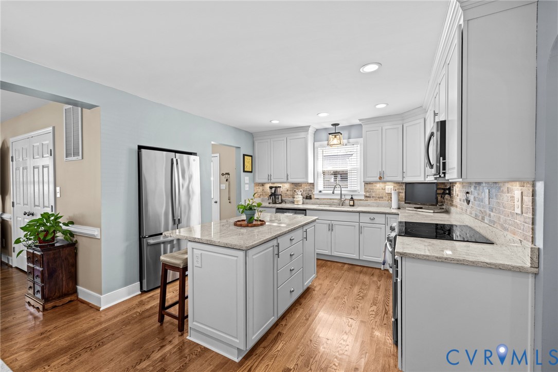 408 John Street Ashland, VA 23005 - Photo 3 of 45