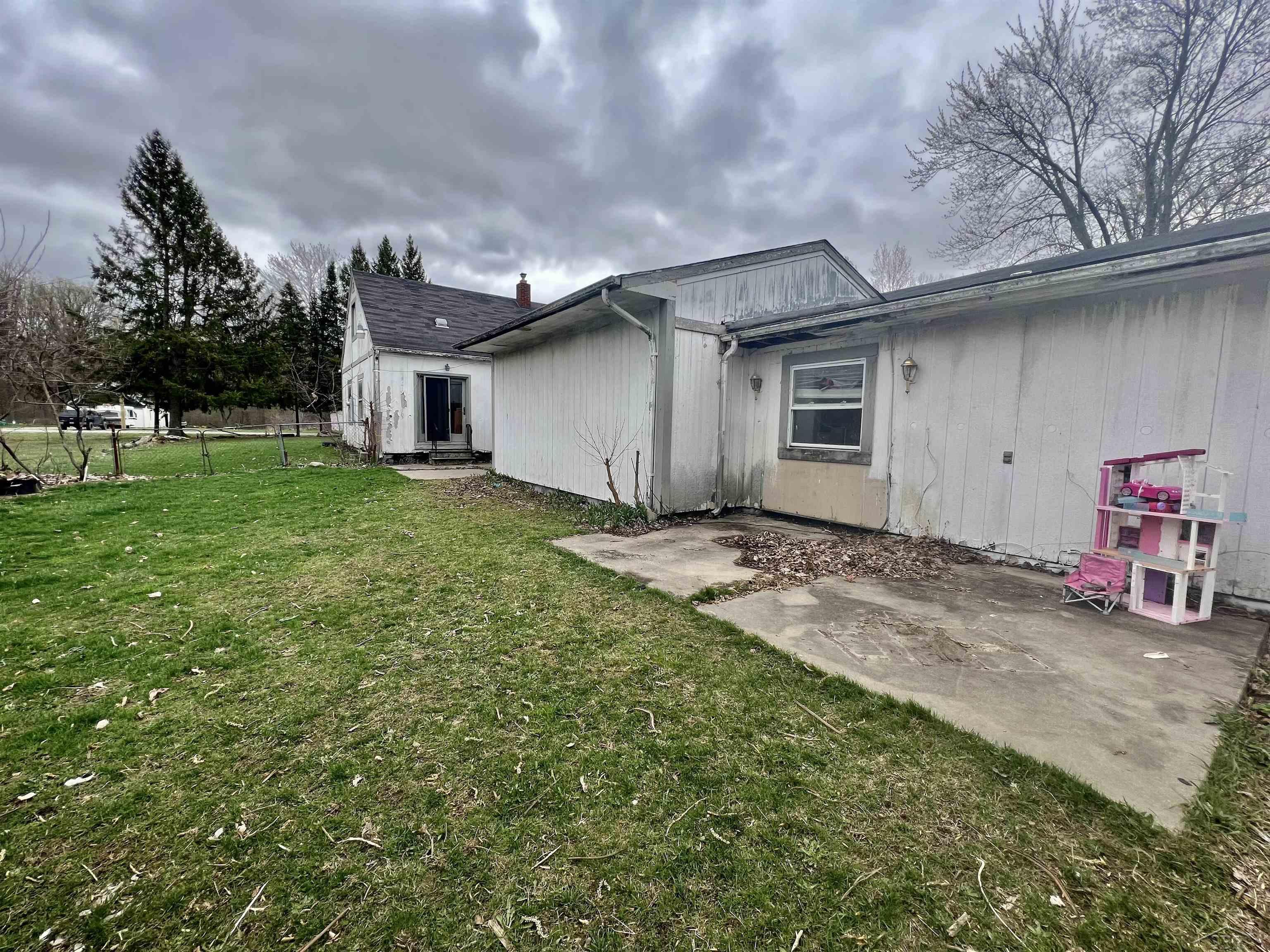 8399 North Lewis Road Mount Morris, MI 48458 - Photo 5 of 31 50106469-4.JPG