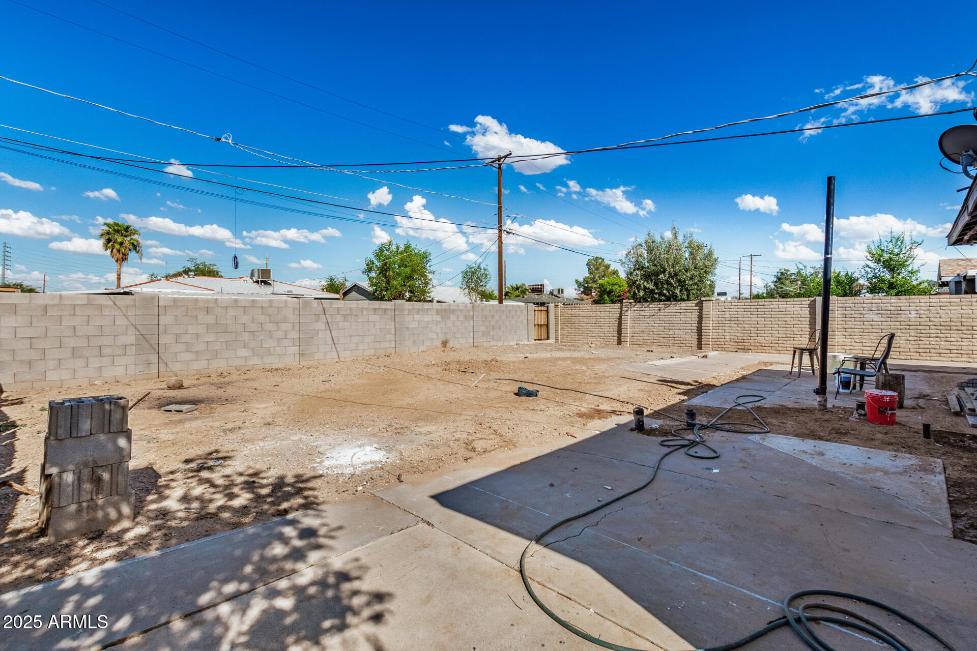 2726 West Ruth Avenue Phoenix, AZ 85051 - Photo 25 of 28 a view of a basketball court