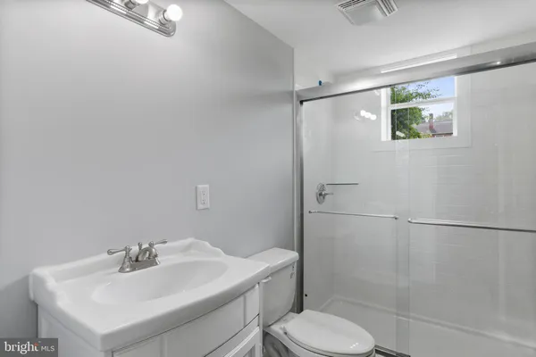 $1,050 | 440 Jonathan Street, Unit B, Hagerstown, MD 21740