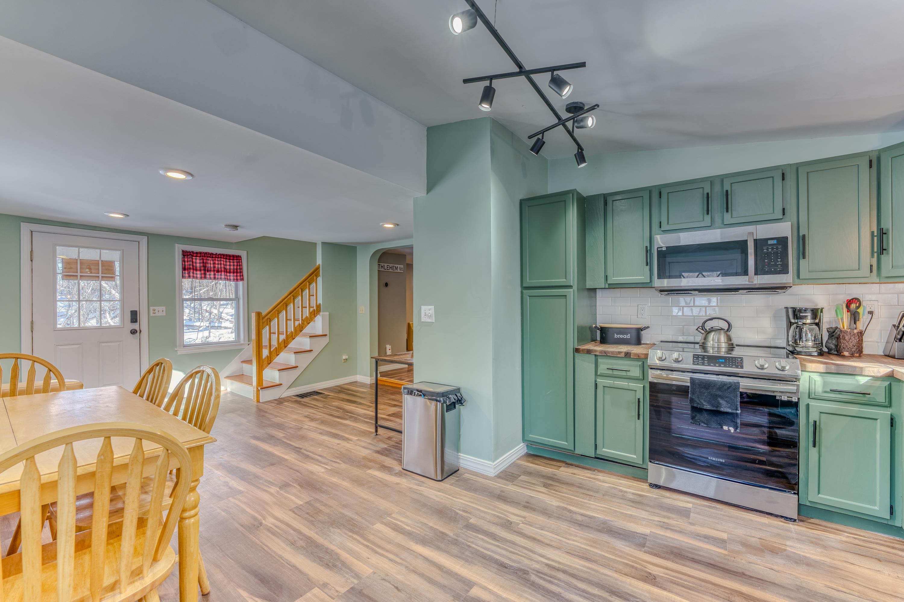 28 Jodo Way Bethlehem, NH 03574 - Photo 6 of 36