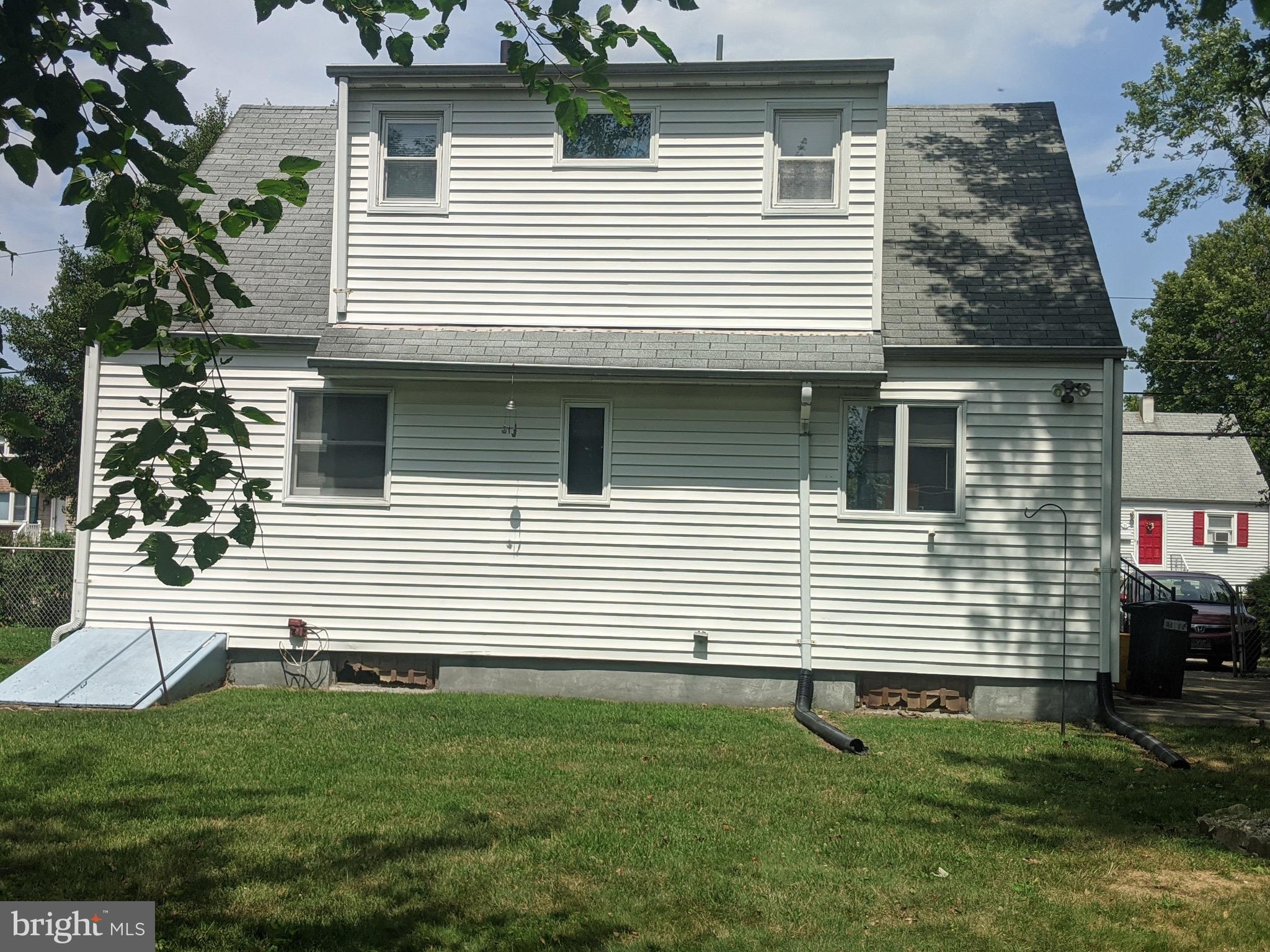 24 Falmouth Road Hamilton, NJ 08620 - Photo 3 of 10