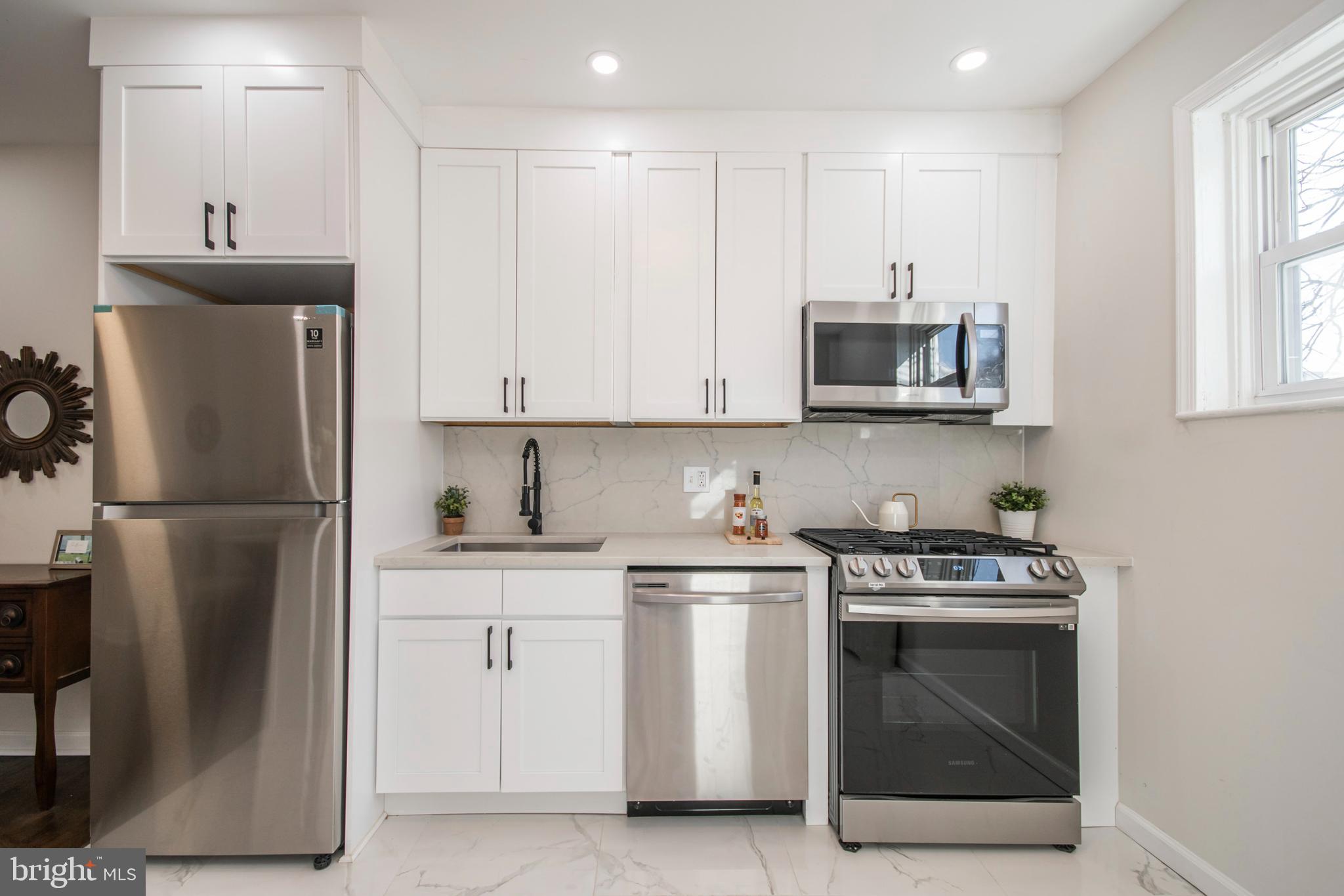 5802 Brush Road Philadelphia, PA 19138 - Photo 7 of 27