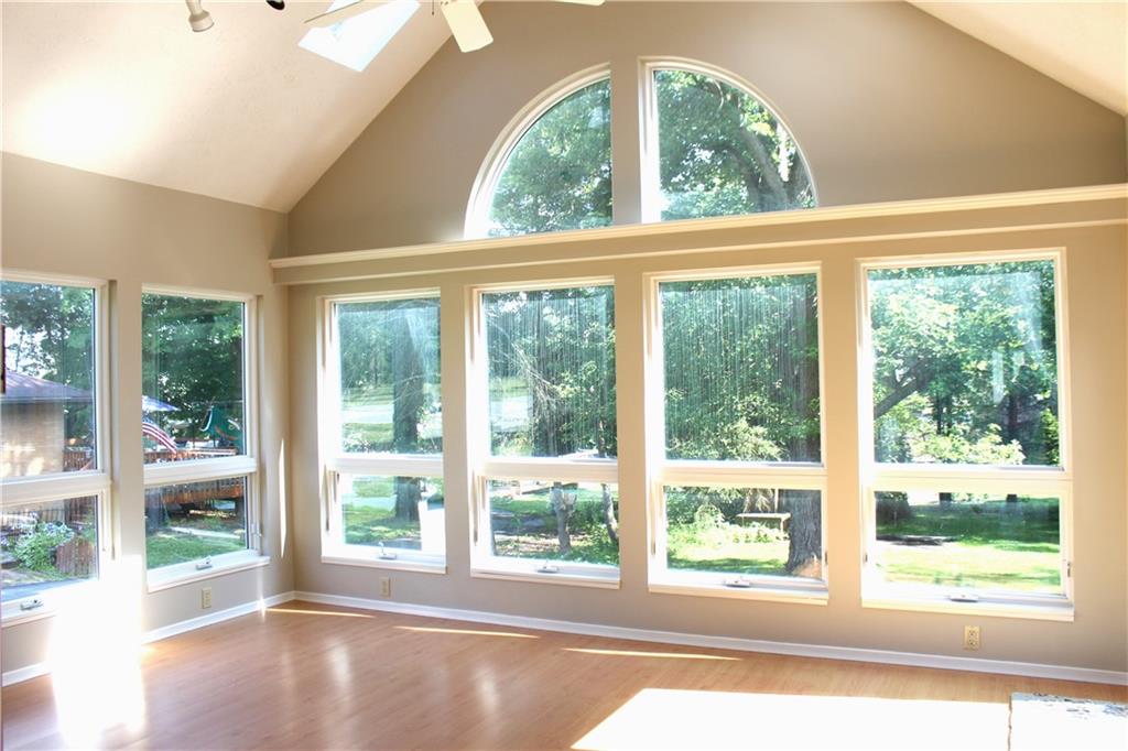 360 Center Grange Road Monaca, PA 15061 - Photo 3 of 23 Gallery Image 3