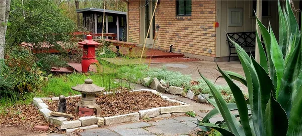 $458,000 | 2707 Teakwood Court, College Station, TX 77845