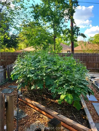 $458,000 | 2707 Teakwood Court, College Station, TX 77845