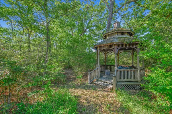 a view of an entryway