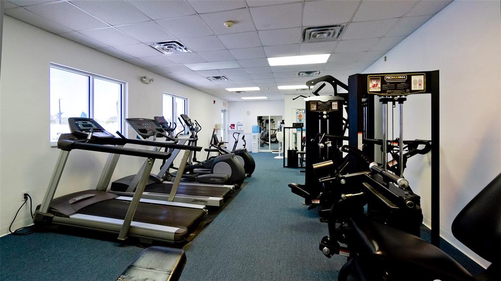 10315 Cortez Road West, Unit 347 Bradenton, FL 34210 - Photo 14 of 27 a view of a room with gym equipment