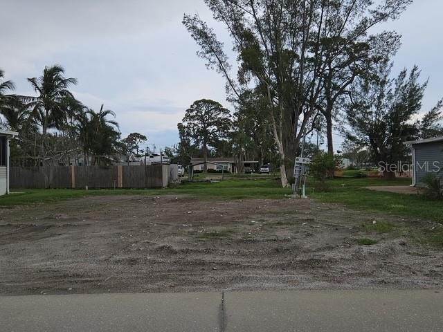 10315 Cortez Road West, Unit 347 Bradenton, FL 34210 - Photo 2 of 27 a view of a park