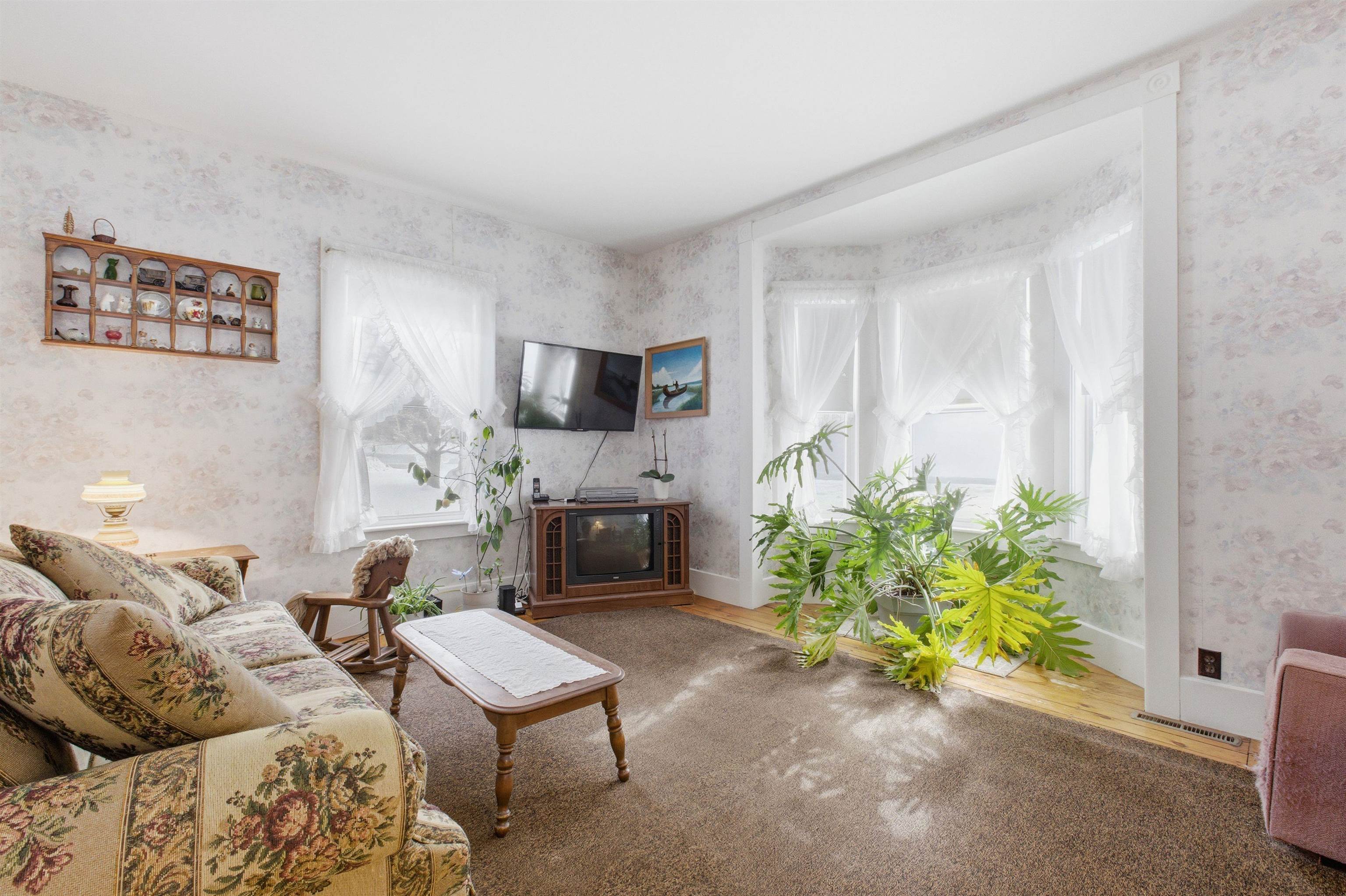 165 Pleasant Street Ryegate, VT 05069 - Photo 12 of 52