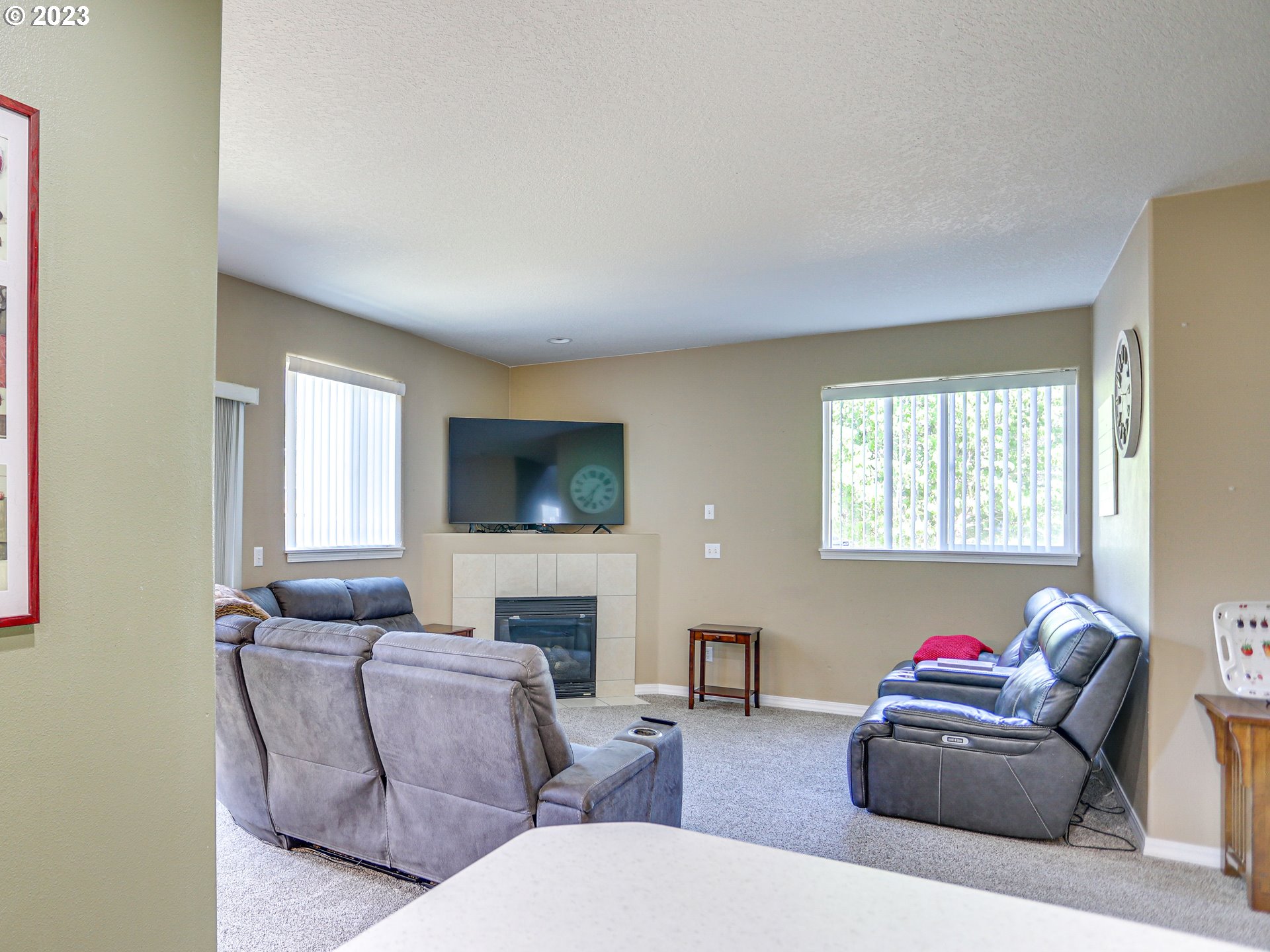 39887 Syblon Lane Sandy, OR 97055 - Photo 5 of 31 Gallery Image 5