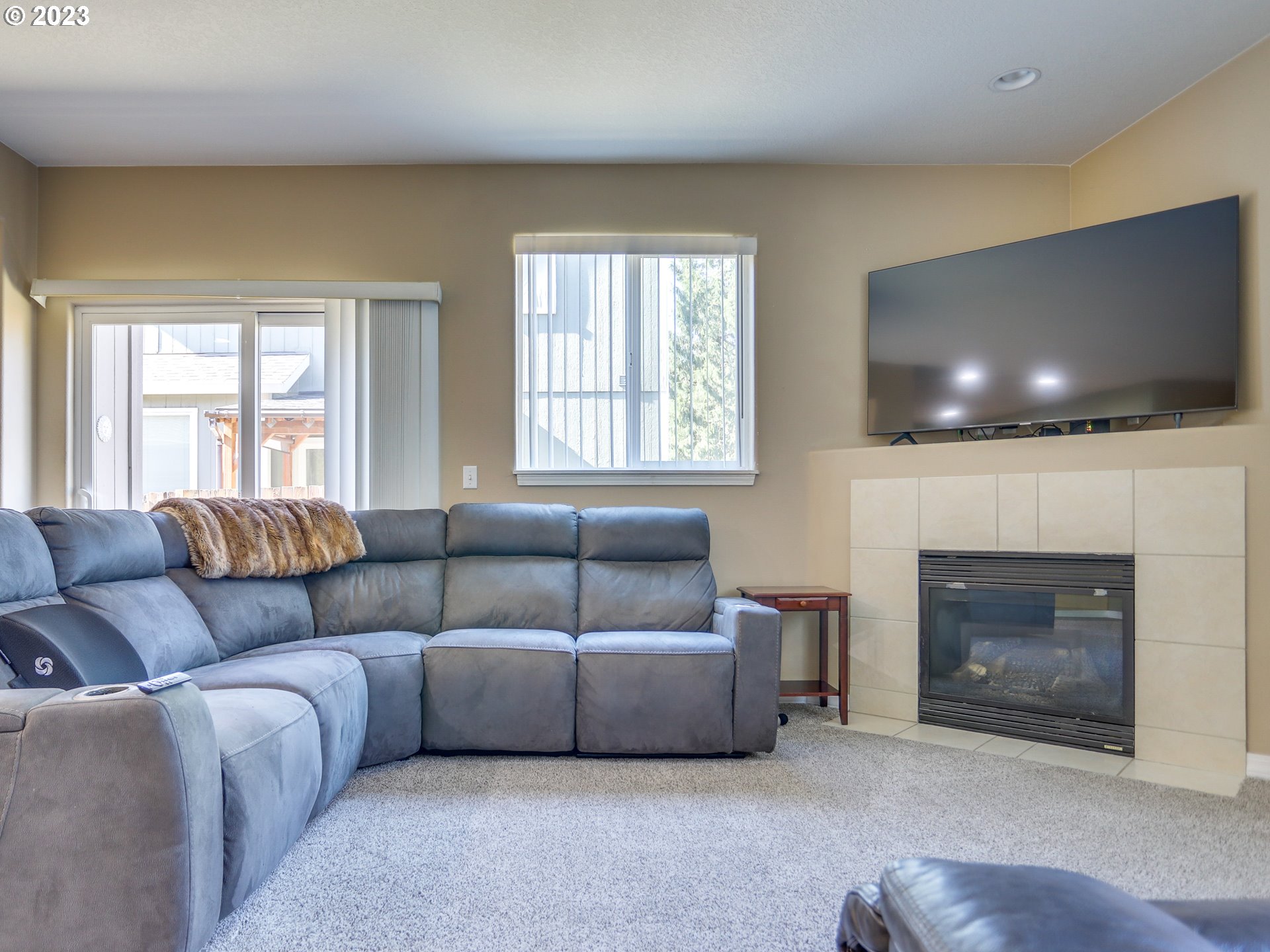 39887 Syblon Lane Sandy, OR 97055 - Photo 6 of 31 Gallery Image 6