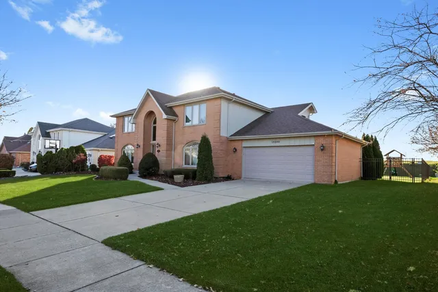 $514,500 | 18100 Pheasant Lake Drive, Tinley Park, IL 60487