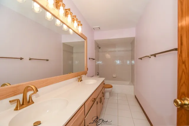 $514,500 | 18100 Pheasant Lake Drive, Tinley Park, IL 60487