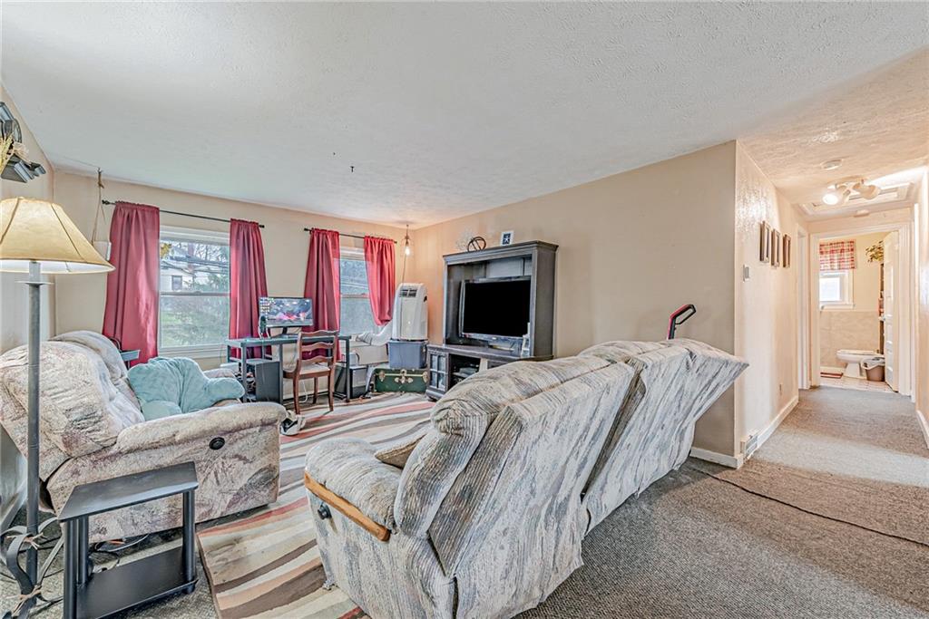 4125 New Texas Road Pittsburgh, PA 15239 - Photo 14 of 20 Gallery Image 14