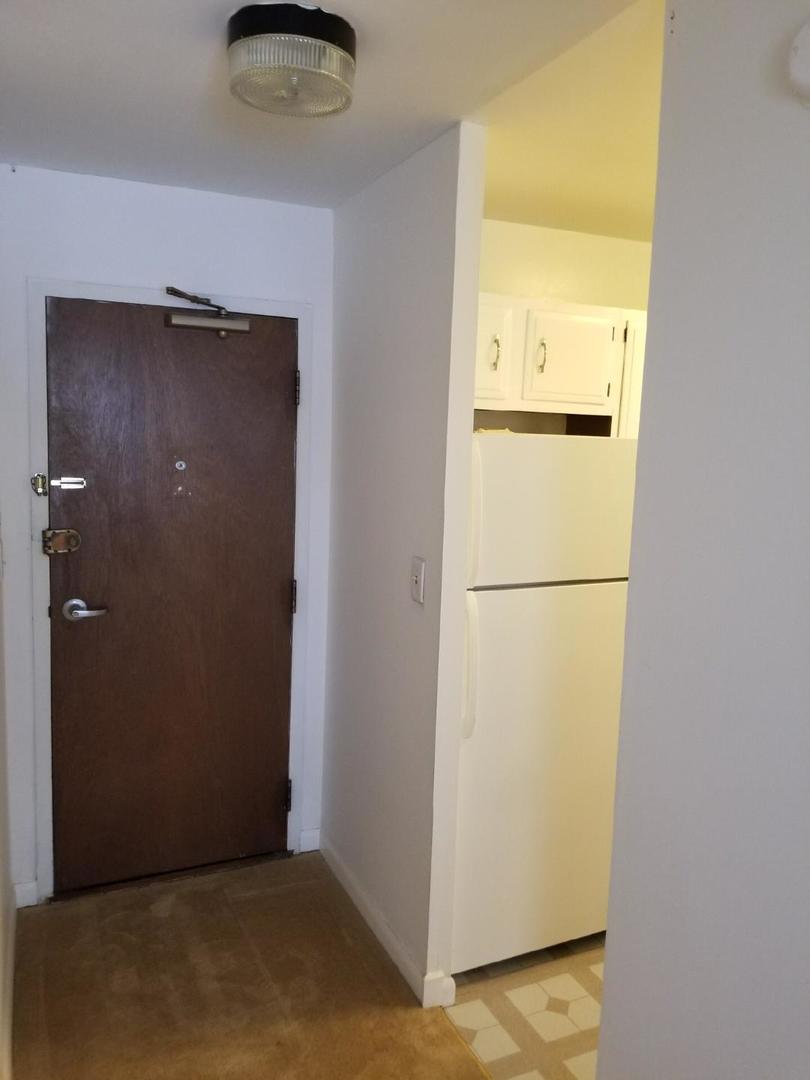 6171 North Sheridan Road, Unit 604 Chicago, IL 60660 - Photo 2 of 16