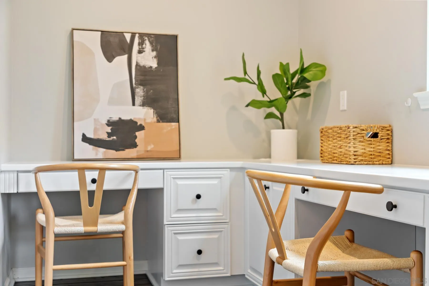 17519 Ralphs Ranch Road San Diego, CA 92127 - Photo 16 of 32 a view of an entryway