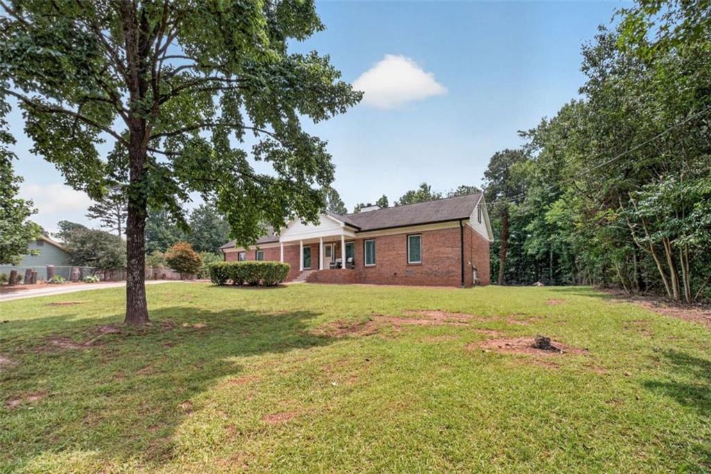 1799 Jimmy Dodd Road Buford, GA 30518 - Photo 4 of 47