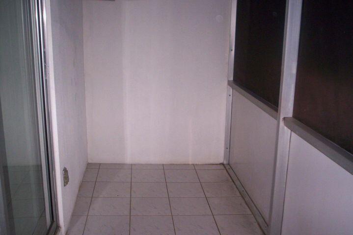 175 Fanshaw East, Unit 175 Boca Raton, FL 33434 - Photo 11 of 25 Tiled, Screened Porch