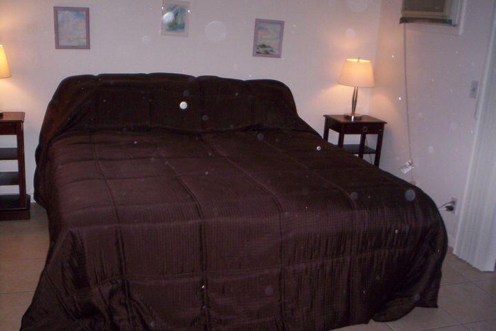 175 Fanshaw East, Unit 175 Boca Raton, FL 33434 - Photo 9 of 25 Spacious Bedroom w 2nd AC!