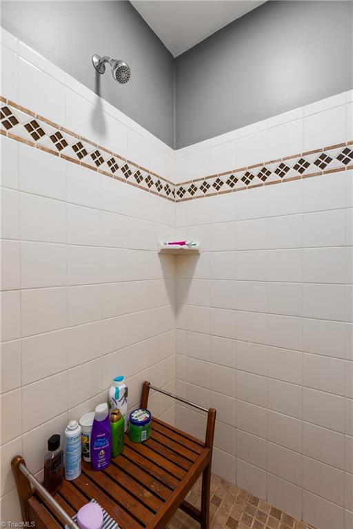 4370 Rivendell Road Kernersville, NC 27284 - Photo 20 of 40 Primary Ensuite
