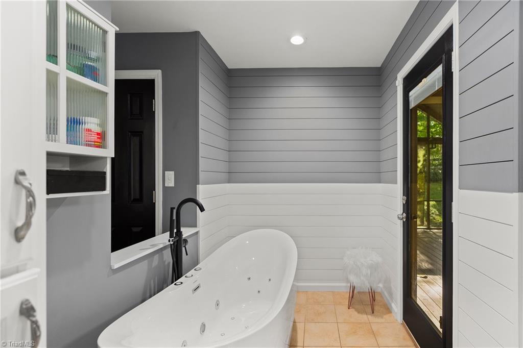 4370 Rivendell Road Kernersville, NC 27284 - Photo 21 of 40 Primary Ensuite