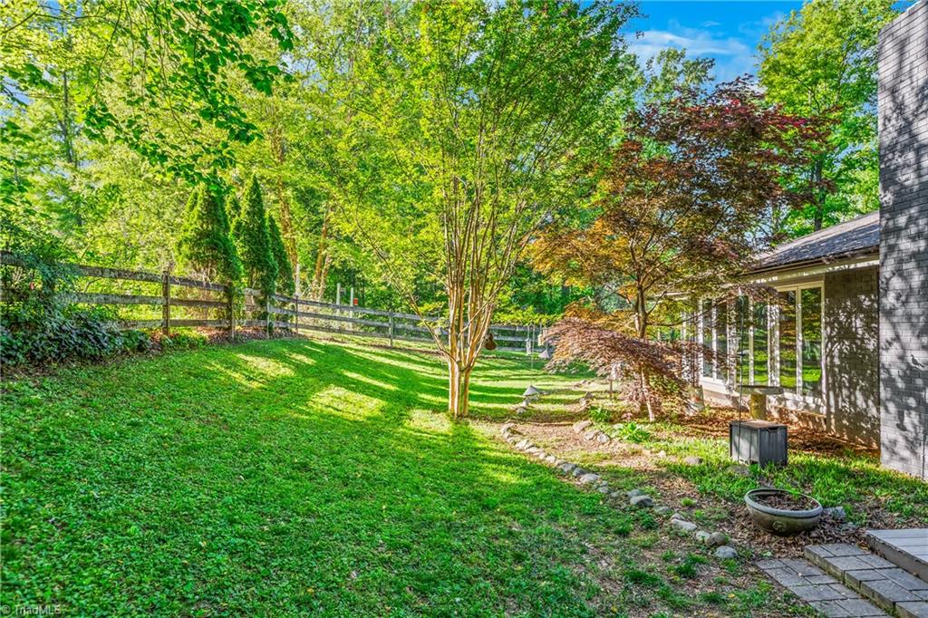 4370 Rivendell Road Kernersville, NC 27284 - Photo 35 of 40 Back Yard