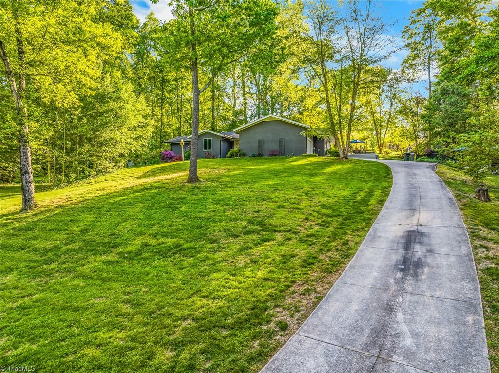 4370 Rivendell Road Kernersville, NC 27284 - Photo 38 of 40 Front Yard