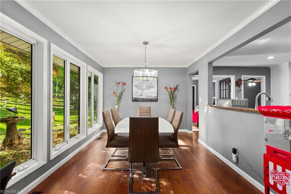 4370 Rivendell Road Kernersville, NC 27284 - Photo 8 of 40 Dining