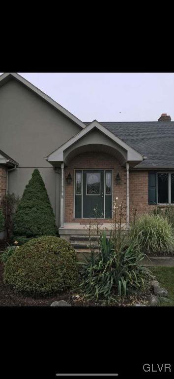 588 Fehr Road Nazareth, PA 18064 - Photo 3 of 21
