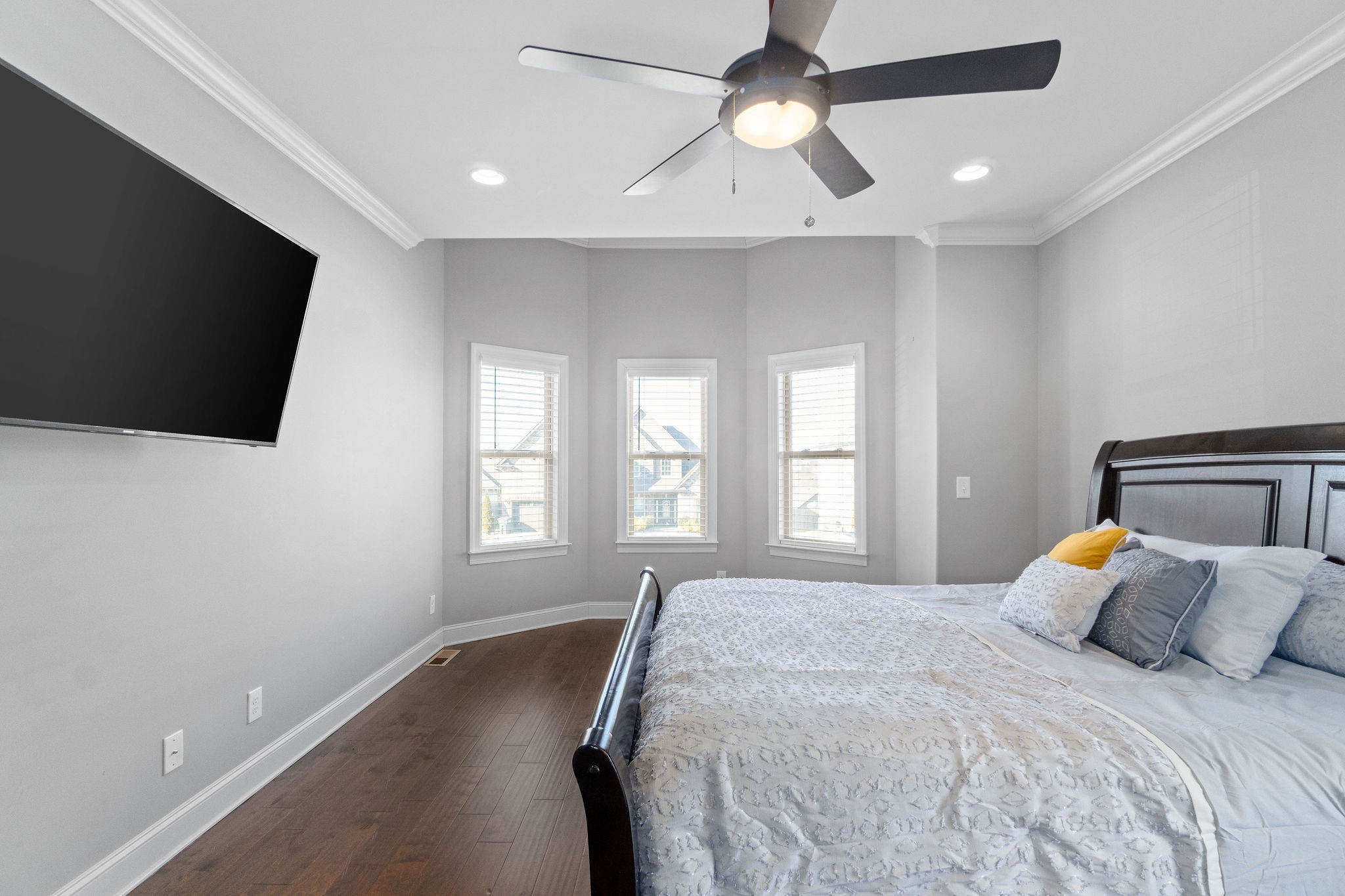 520 Larkspur Drive Clarksville, TN 37043 - Photo 17 of 34 a bedroom with a bed and a flat screen tv